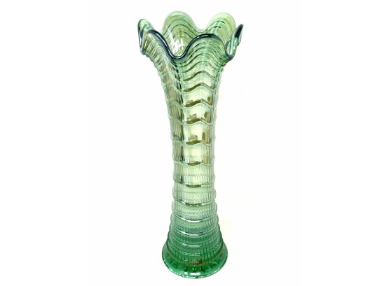 Ripple Imperial Glass Vase In Green