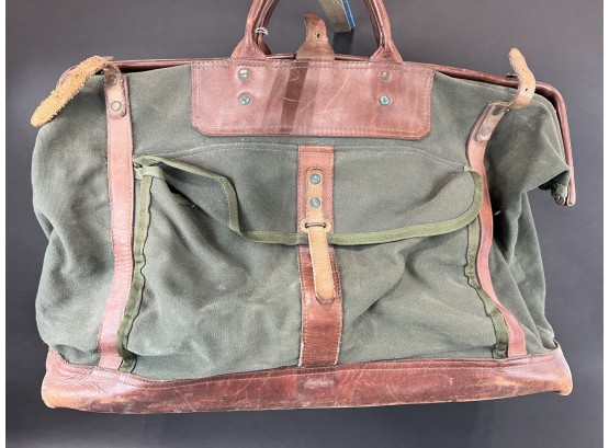 1990s Orvis Green Canvas And Leather Luggage Bag - Leather Bottom!!