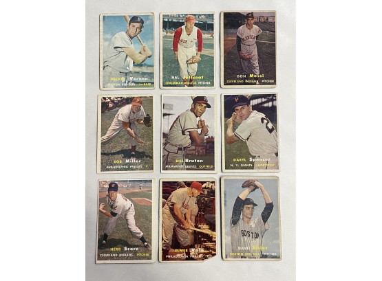 Lot Of 9 1957 Topps Baseball Cards (6)