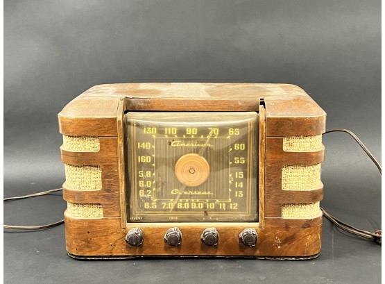 Vintage Deco CROSLEY American Overseas Radio