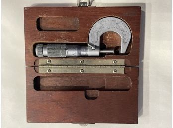 Brown & Sharpe Micrometer 1 In Box