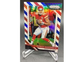 2018 Prizm Red White Blue Patrick Mahomes Refractor