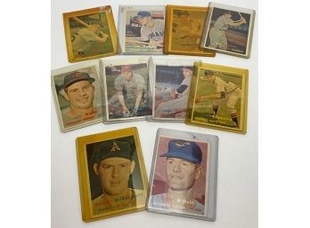 Lot Of (10) 1957 Topps Baseball Cards