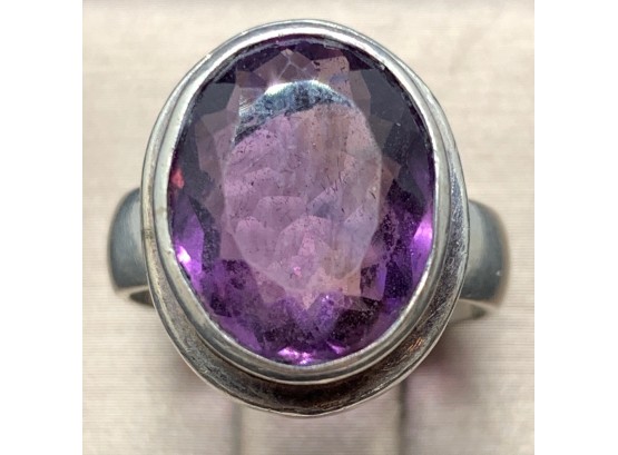 Sterling Silver And Amethyst Ring Size 6