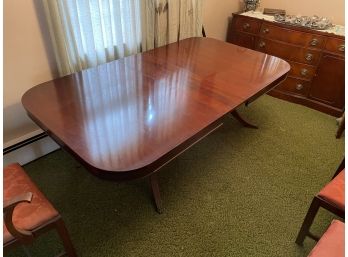 Antique Duncan Phyfe Dining Table With 6 Chairs And 1 Leaf