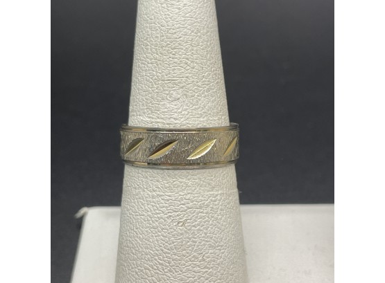Sterling Silver Band Ring Size 8
