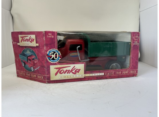Tonka Classic 1949 Dump Truck In Box Opened