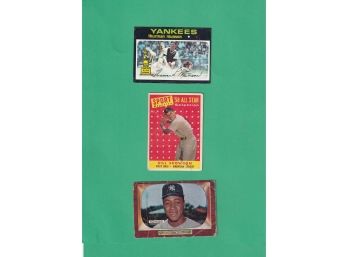 3 Topps New York Yankees  Baseball Cards