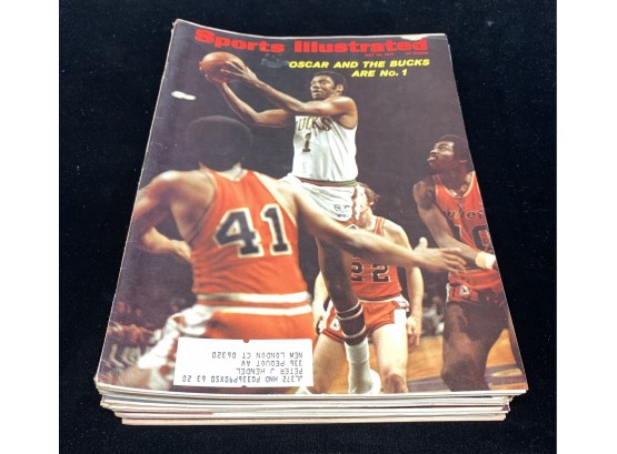 Lot Of 10 Vintage Sports Illustrated Magazines