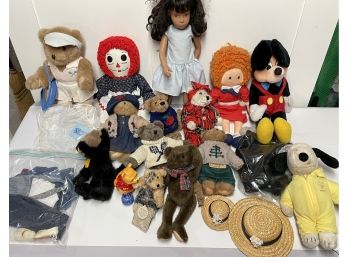 Large Lot Of Dolls & Bears