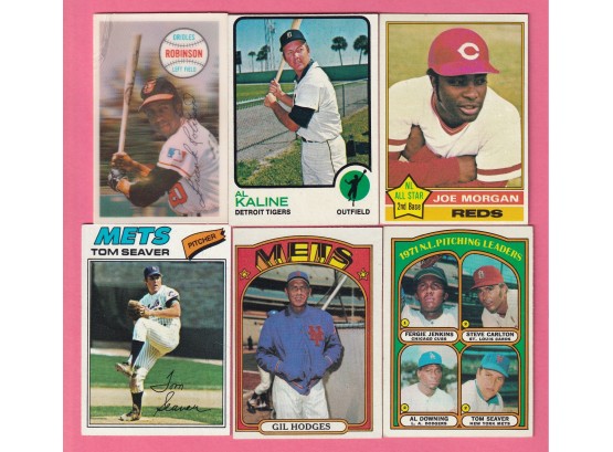 Mixed Lot Of Baseball Cards