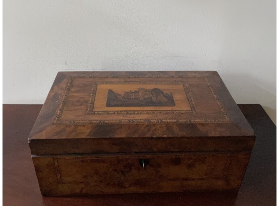 Mid 19th Century English Burewood Hinged Rectangular Box With Fitted Interior