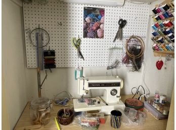 Vtg Sewing Machine And Accessories