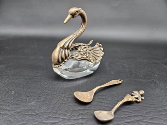 S39 - Sterling Silver Swan Salt Cellar With Cherub Spoon And Other Spoon - 2.75'x3'