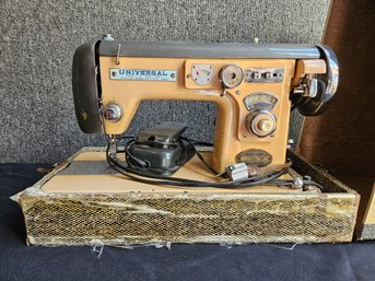 B103 - Universal Portable Super Zig Zag Sewing Machine - LOCAL PICKUP ONLY