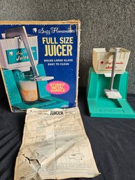 B109 - Suzy Homemaker - Full Size Juicer - AS Found