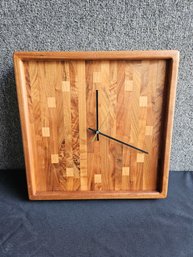 B118 - Wood Clock - Works - Hands Slip - 15.5' X 15.5' X 2.5' - LOCAL PICKUP ONLY