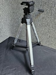 B146 - Kalimar - Pro Tech V-20 Camera Tripod - 53' Height