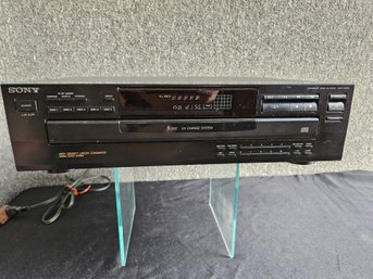 B8 - Sony CDP-C245 5 Disc CD Player - No Remote - Tested And Working - LOCAL PICKUP ONLY