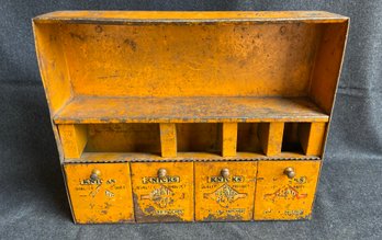 J293 Vintage Knicks Mend-rite Metal Case 5x124x12'