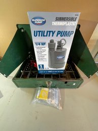 G124 Coleman Stove Pump With Utility Pump