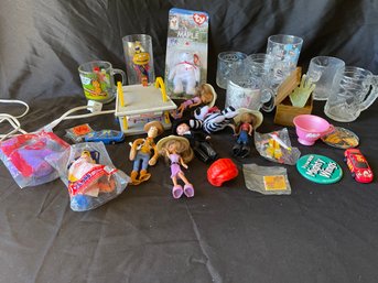 P71 Vintage Happy Meal Toys And McDonalds Merchandise