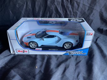 A16 2019 Ford GT Die Cast Car 1:18 Scale