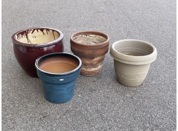 S112 - Four Large Garden Pots 18' - LOCAL PICKUP ONLY