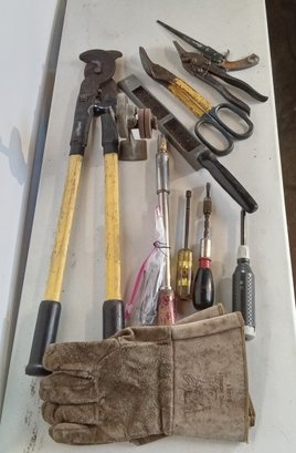 Vintage Push Drill Screwdrivers, Antique Daisy Sharpit, And More
