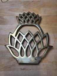 Vintage Virginia Metalcrafters Pineapple Trivet 10-46 Solid Brass