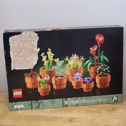 Sealed Lego Set- 10329 Tiny Plants