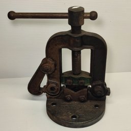 VTG Pipe Vise