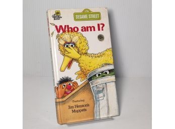 1978 Vintage Sesame Street Book - Who Am I?