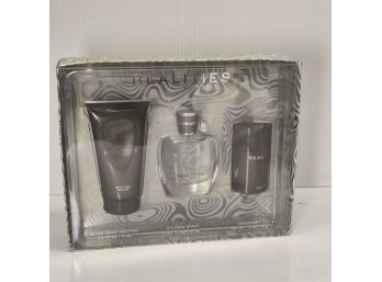 LIZ CLAIBORNE REALITIES MEN COLOGNE SPRAY 1.0 BODY WASH & AFTER SHAVE 2.5