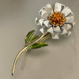 Vintage Floral Brooch Pin White Daisy Large 3 L Articulated