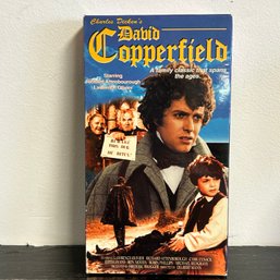 David Copperfield Richard Attenborough Lawrence Olivier VHS CLASSIC Movie