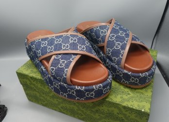 PAIR OF DESIGNER GUCCI DENIM SLIDES SHOES