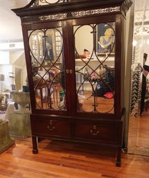 EARLY 19c ENGLISH GEORGIAN BREAKFRONT ARMOIRE