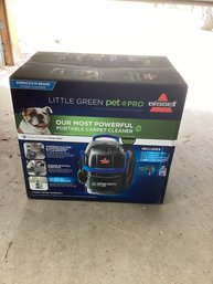 New In Box Bissel Pet Pro Cleaner