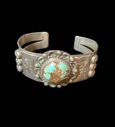 Single Stone  Native American Turquoise Cuff Bracelet