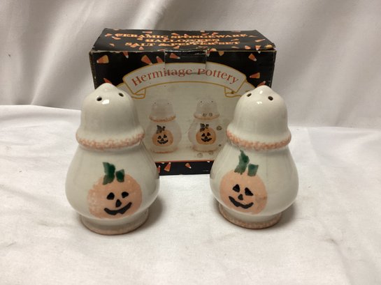 Hermitage Pottery Halloween Salt & Pepper Shaker Set