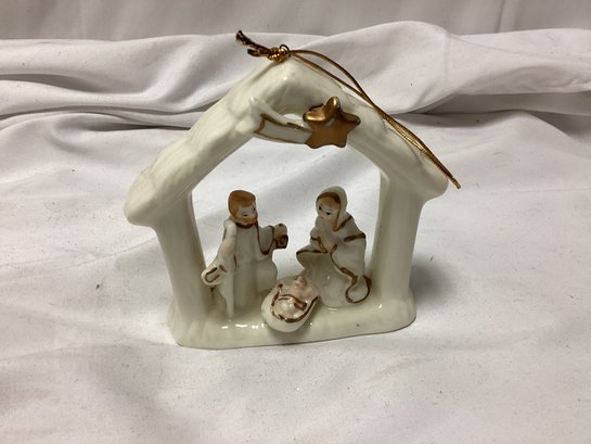 Vintage Ivory & Gold Porcelain Nativity Christmas Ornament