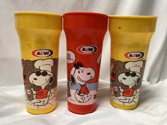 1971 A&w Peanuts Snoopy Promotional Cups