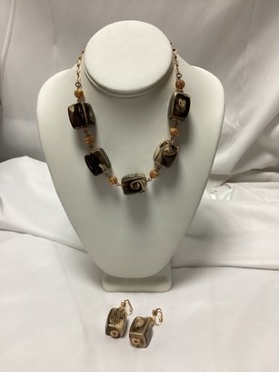 Vintage Celebrity NY Brown Yellow Marbled Bead Necklace W/matching Earrings