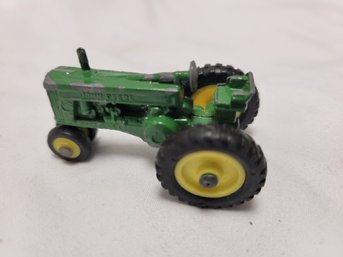 1/64 John Deere Ertl Tractor - Metal