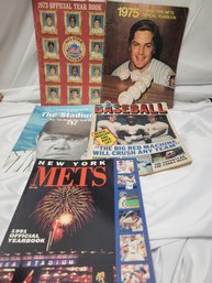 Baseball Year Books And Magazines