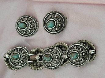 Vintage 1960 Sarah Coventry Turquoise Earrings And Bracelet Set