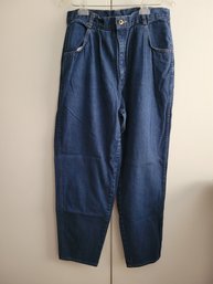 Brittania Vintage High Wasted Mom Jeans - Size 18