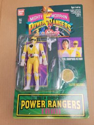 1994 Mighty Morphin Power Rangers Trini Action Figure