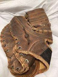 Vintage Wilson's Baseball Glove